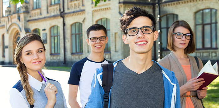 5 Ways Going Contactless Can Engage Students